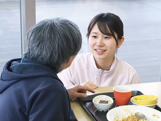 安心できる環境での食事