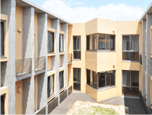 明かりを取り入れる中庭